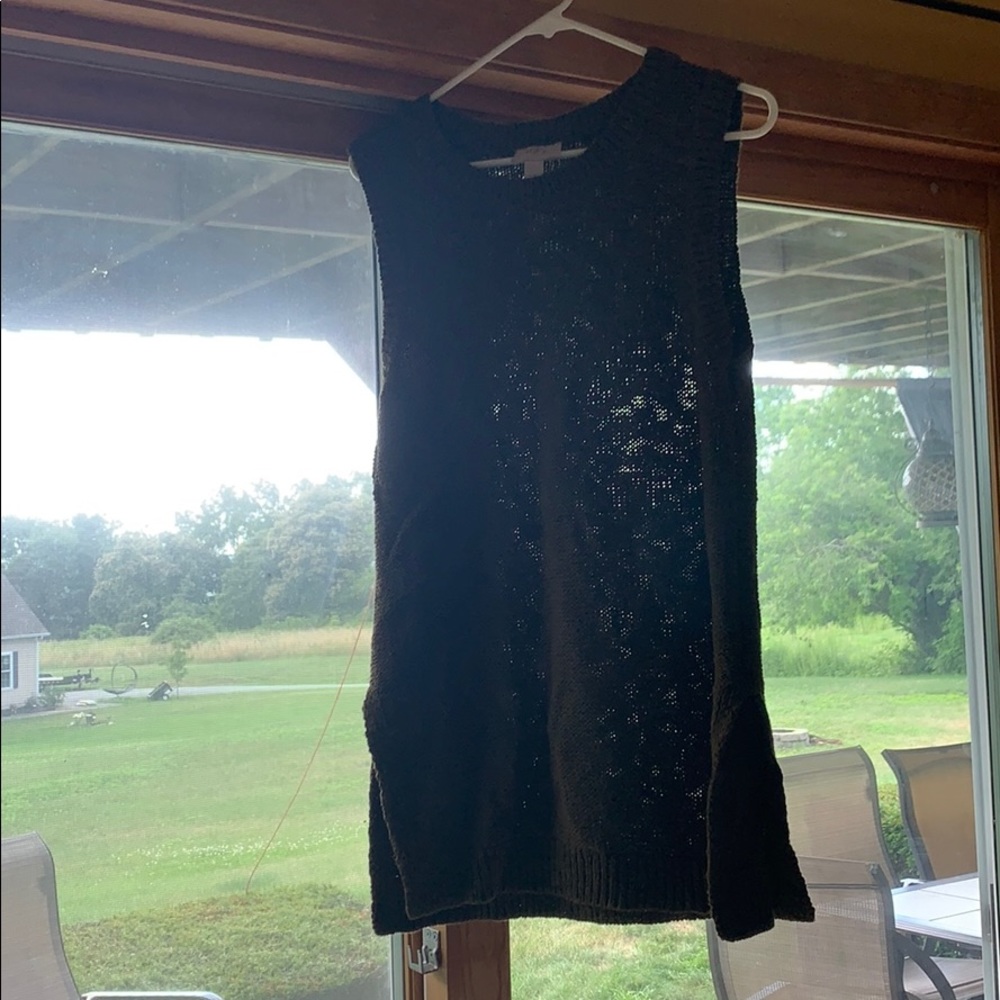 Sleeveless sweater